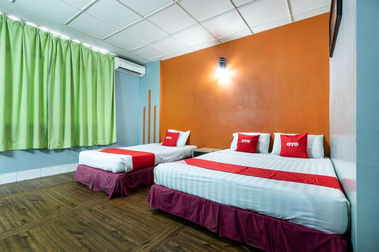 Oyo 89997 Kurnia Hotel Tawau Esterno foto