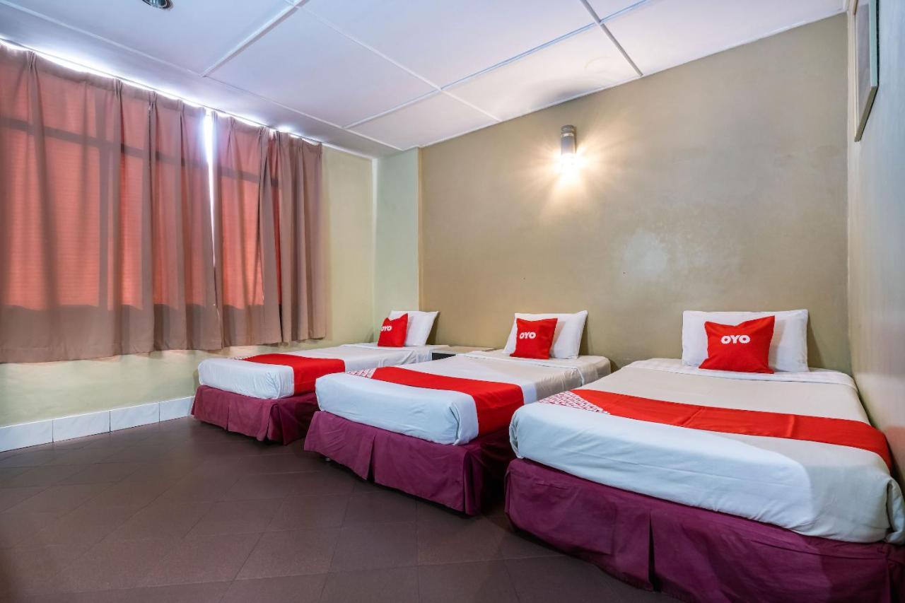Oyo 89997 Kurnia Hotel Tawau Esterno foto